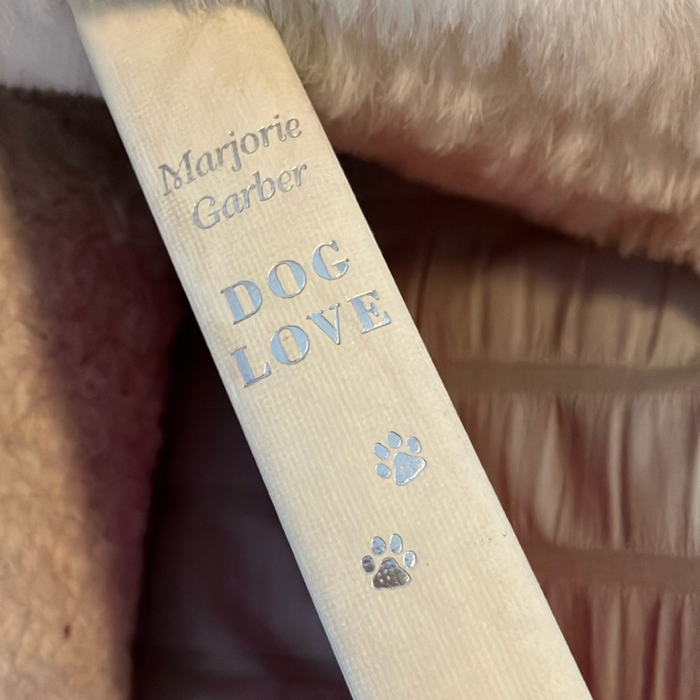 DOG LOVE by Marjorie Garber (1996)
